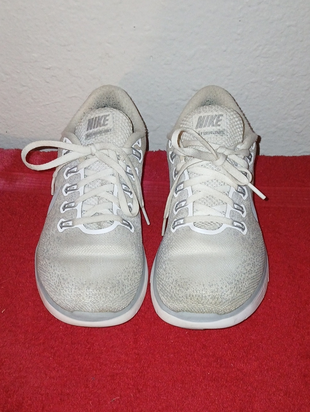 Nike Women’s Light Beige Knit Sneakers